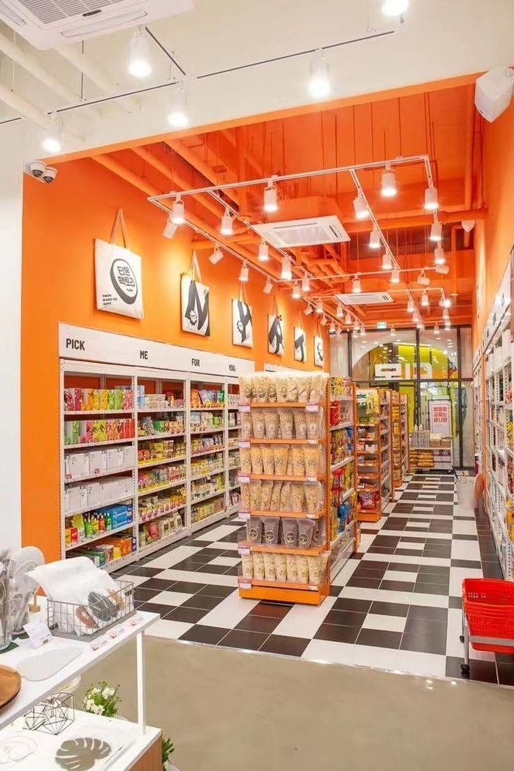Retail & Grocery